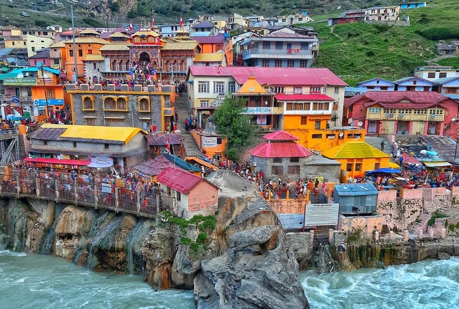 Shiva and Krishna Temples with Mahavatar Babaji Cave