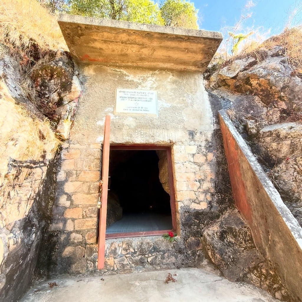 Visit Mahavatar Babaji Cave Uttarakhand