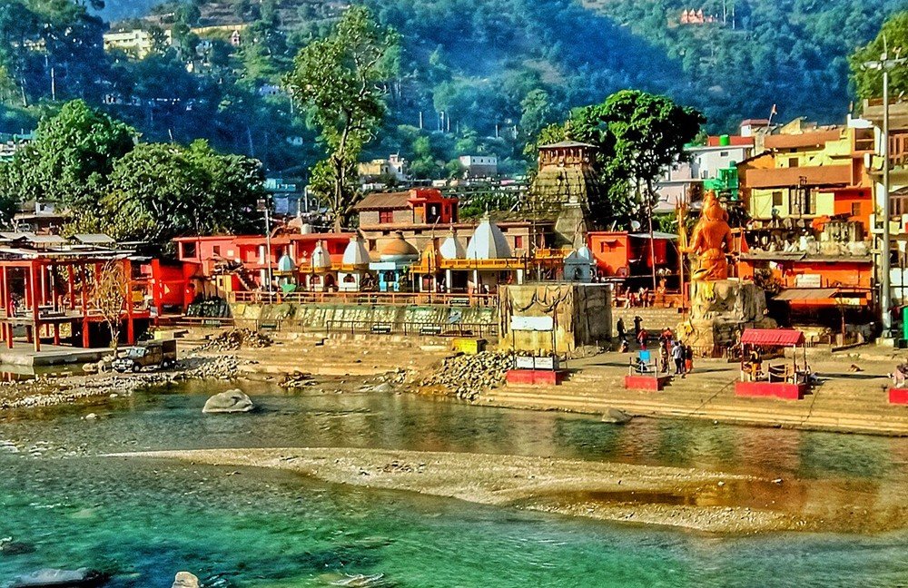 Bagnath Temple in Bageshwar, Uttarakhand, on the banks of the Saryu River